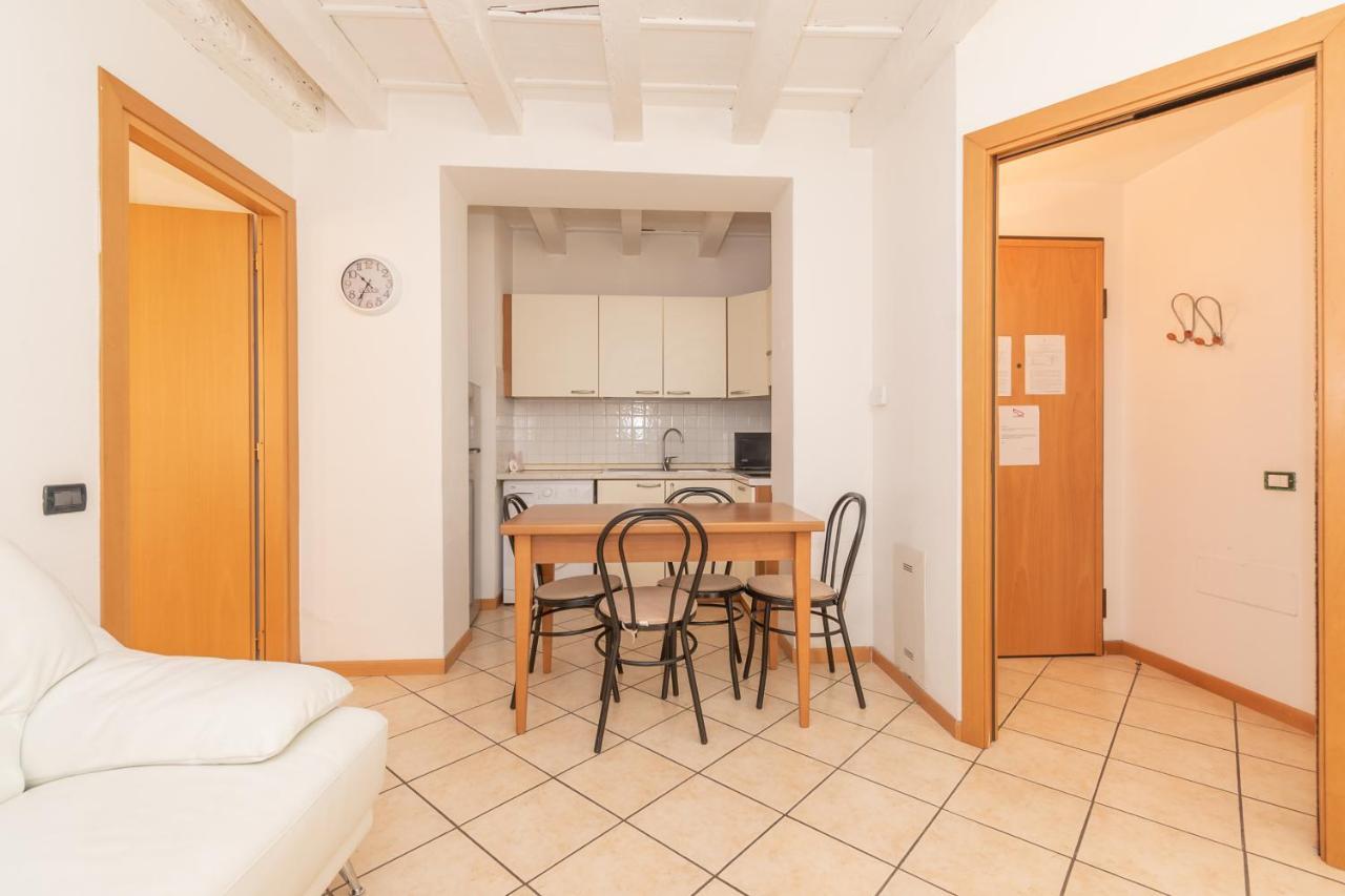 Appartamento Bilocale 1 Piazza Vittoria - Affitti Brevi Italia Brescia Esterno foto