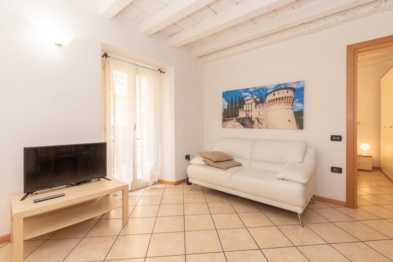 Appartamento Bilocale 1 Piazza Vittoria - Affitti Brevi Italia Brescia Esterno foto