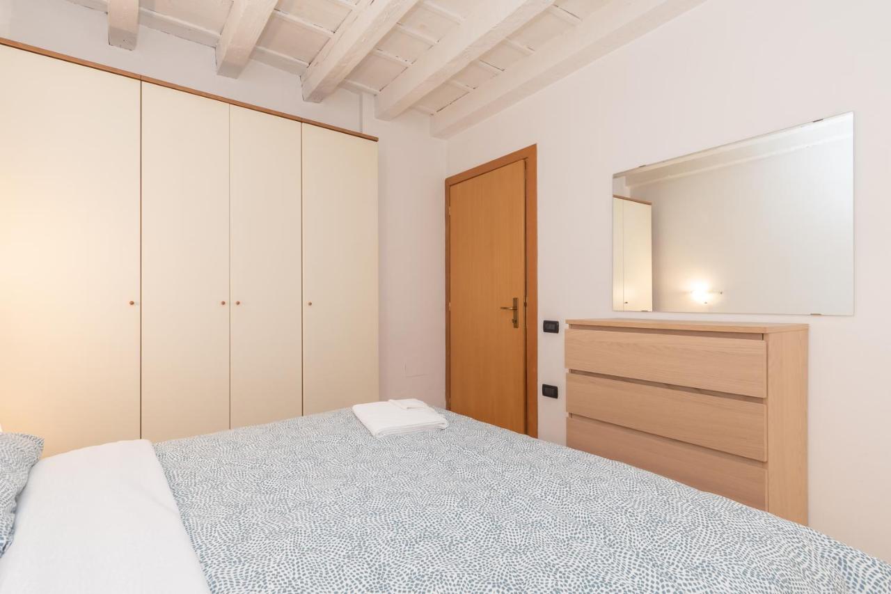 Appartamento Bilocale 1 Piazza Vittoria - Affitti Brevi Italia Brescia Esterno foto